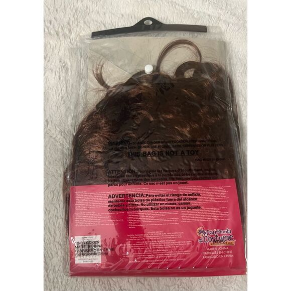 Red Super model wig - Picture 2 of 3